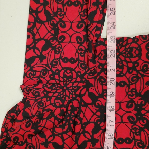Dana Buchman 'Travel Anywhere' Red black graphic print XXL hem detail - Picture 7 of 10